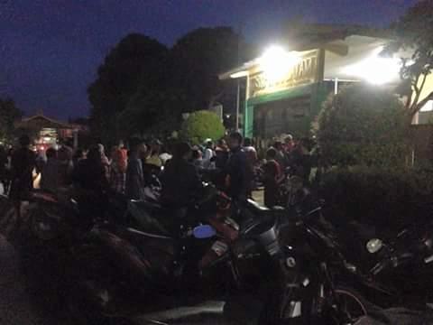 Berebut Daftar ke SMA Negeri di Batam, Ratusan Orang Antre Sejak Subuh 