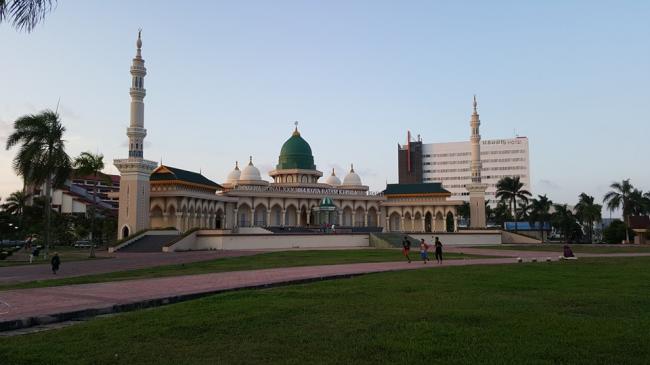 Vaksinasi Perdana di Batam Dipublikasikan di Dataran Engku Putri