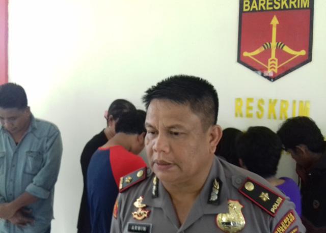  Polisi Amankan 10 Calon TKI Ilegal di Perumahan Botania