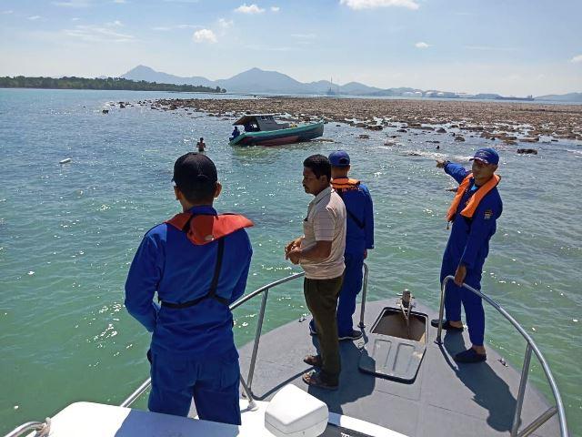 Nelayan Karimun Hilang, Kapal Ditemukan Terdampar di Karang