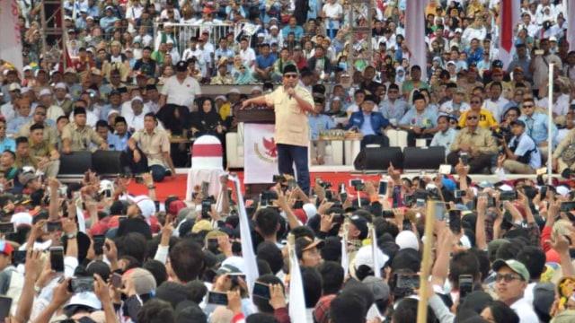Lantunan Selawat Sambut Kedatangan Prabowo di Danau Cimpago Padang