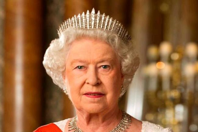 Ratu Elizabeth II Berduka untuk Tsunami Selat Sunda