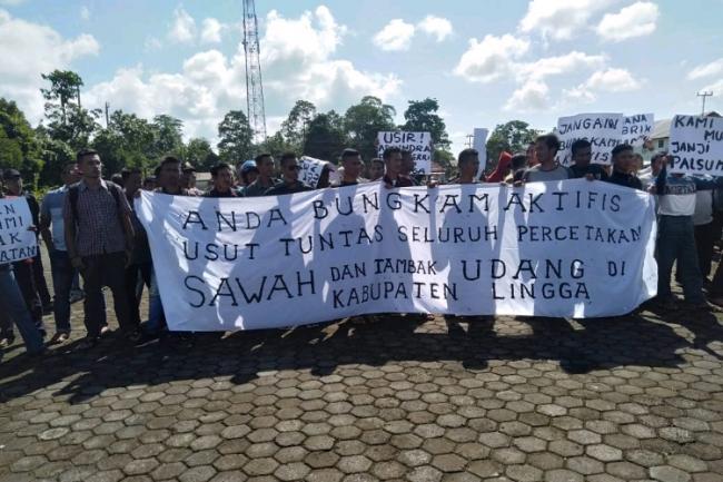 Aktivis Minta Juragan Sabut Kelapa Keluar dari Lingga