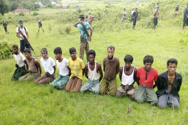 Foto Wartawan Reuters Buktikan Pembantaian Terhadap Rohingya