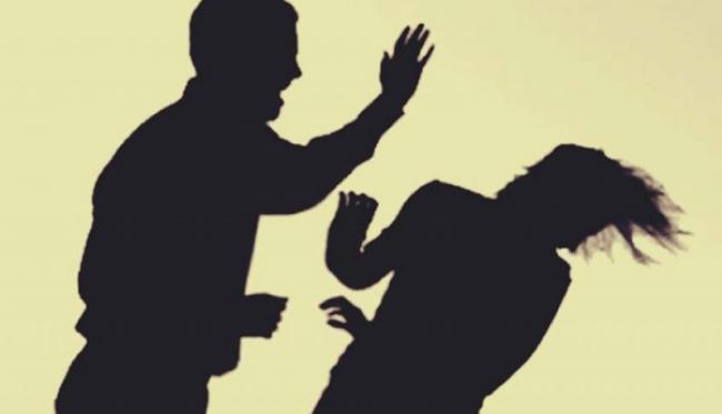 Istri di Sumbawa Bersetubuh di Samping Suaminya yang Tidur