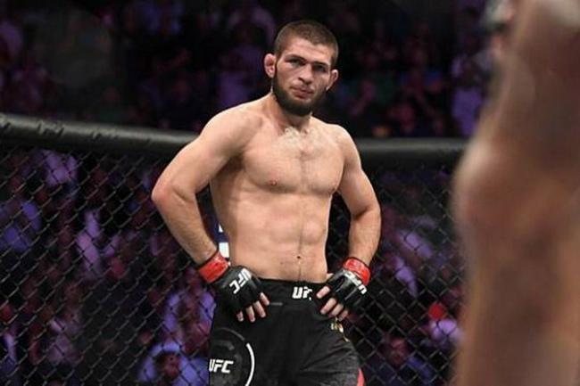 Putuskan Pensiun, Khabib Nurmagomedov Berencana Melatih di UFC