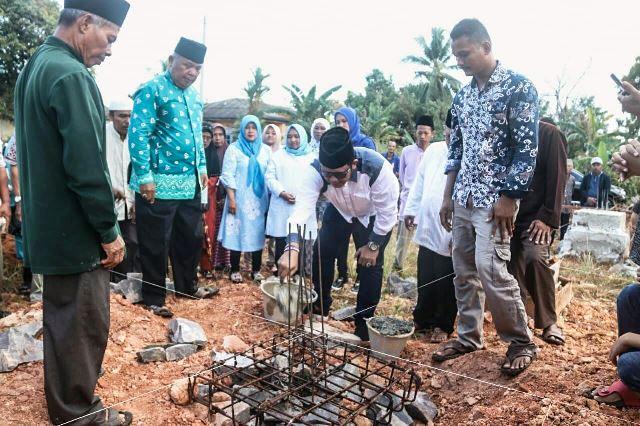 Warga Kampung Suka Maju Kumpulkan Uang Rehab Surau Al Khair