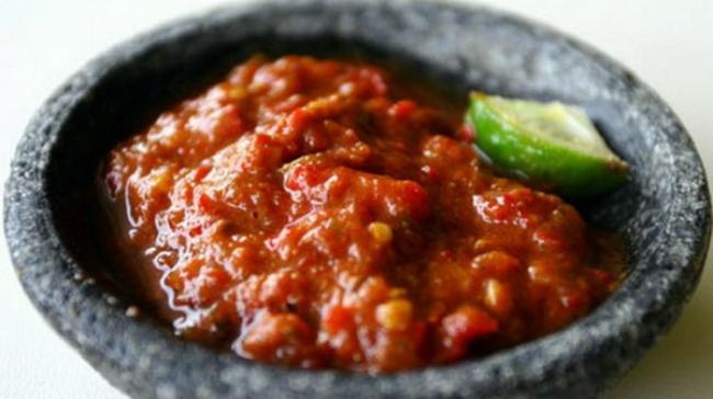 5 Sambal Pilihan yang Bisa Sempurnakan Aneka Masakan