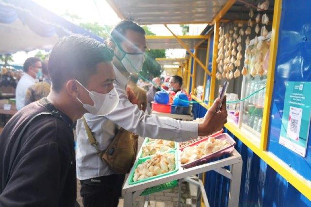 Jajan di Melayu Square Kini Bisa Bayar Non-Tunai