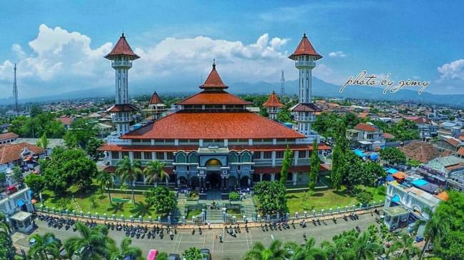 Peringati Dua Moment Bersejarah, Cianjur Geber Festival Spektakuler