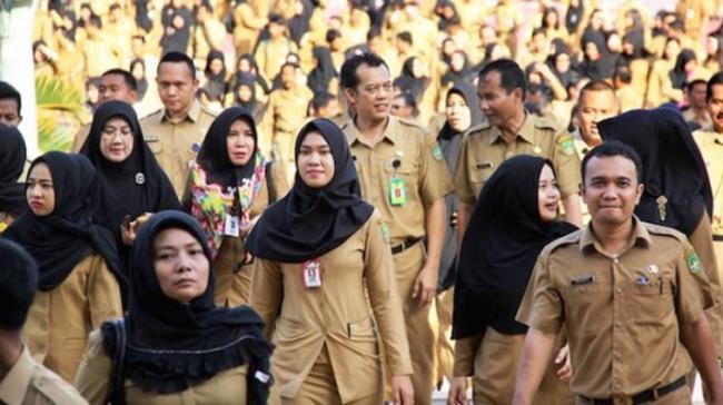 MK Tegaskan PNS Koruptor Harus Dipecat 