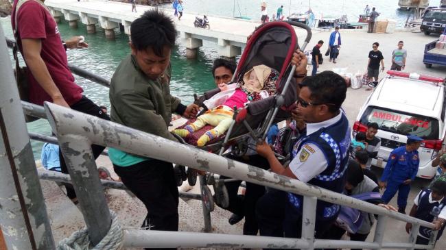 Senyum Kecut Neisya, Perjuangan Bayi Mungil Penderita Hidrosefalus