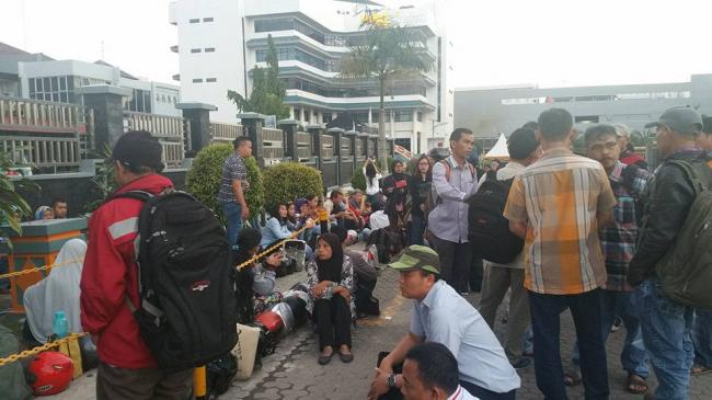 Imigrasi Batam Berlakukan Pesan Nomor Antrean Paspor via WhatsApp