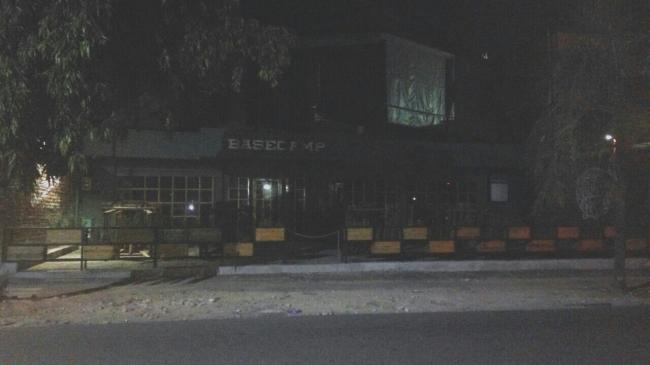 Penampakan Basecamp Cafe & Bar Tanjungpinang Tutup
