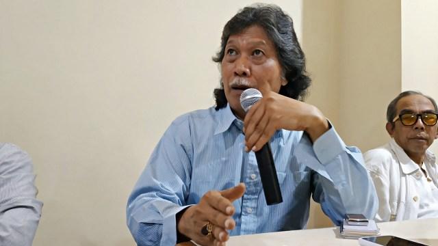 Cak Nun: People Power Tak Mungkin, Kecuali Anda Punya Pawang Nasional