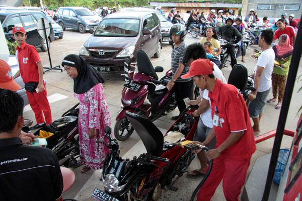 Mulai 2015 Subsidi Premiun Dicabut