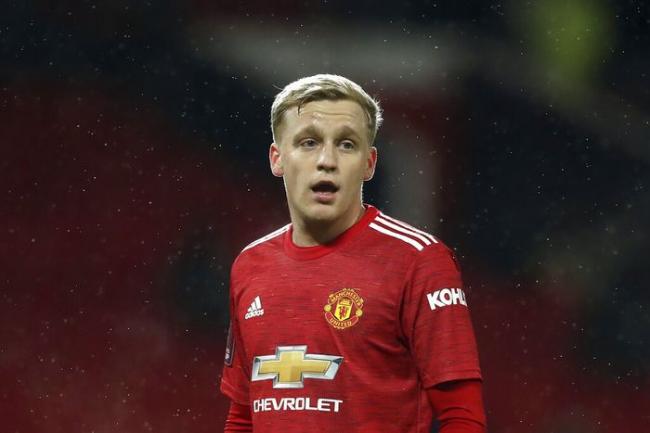 Para Pemain MU Tidak Percaya Sama Donny van de Beek?