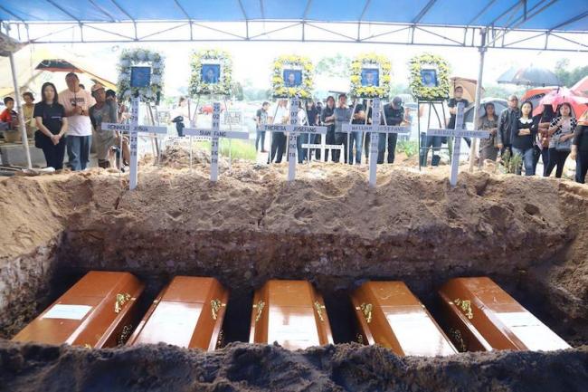 Cerita Penggali Kuburan untuk Keluarga Joshua  