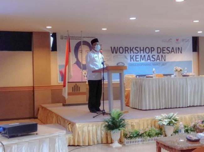 Disbudpar Tanjungpinang Latih Pelaku UKM Desain Produk Kemasan