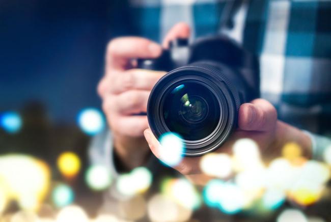 Fotografer yang Tiduri 10 Modelnya di Batam Bertarif Rp2000 per Foto