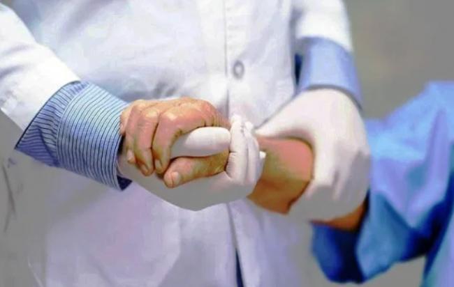 Dokter Gigi di Batam yang Terjangkit Covid-19 Akhirnya Sembuh