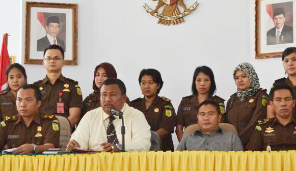 Sayembara Kajari: Tangkap Walikota Bengkulu Berhadiah Batu Akik