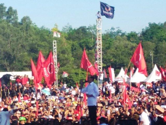 Aksi Reyog Ponorogo dan Barongsay Sambut Kedatangan Jokowi di Temenggung Abdul Jamal