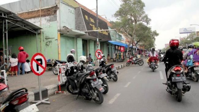 3 Kewajiban Pengguna dan Juru Parkir yang Harus Diketahui
