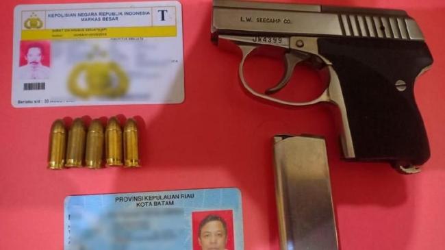 Ditolak ML, Komisaris Utama Perusahaan di Batam Ledakkan Pistol di Tempat Karaoke