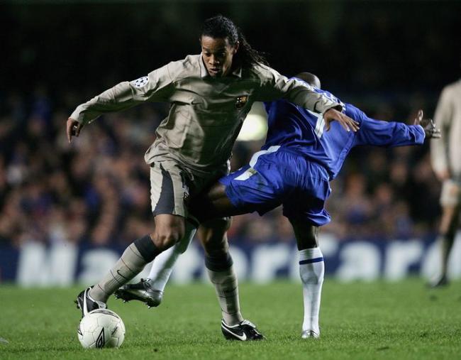 Ronaldinho: 15 Tahun Lalu Bikin Gol Indah, Kini Dipenjara