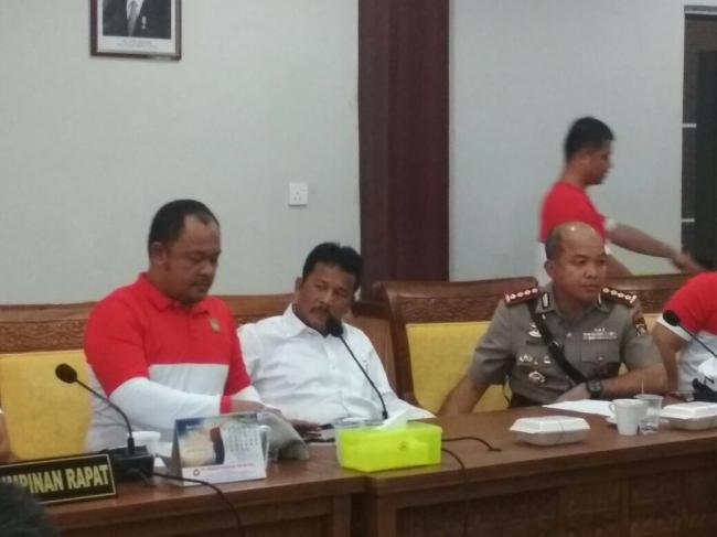 Wali Kota Mendadak Tinggalkan Rapat di DPRD soal Taksi Online