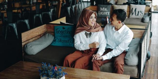 Analisis Psikologis Dibalik Outfit Kompakan Sama Pasangan