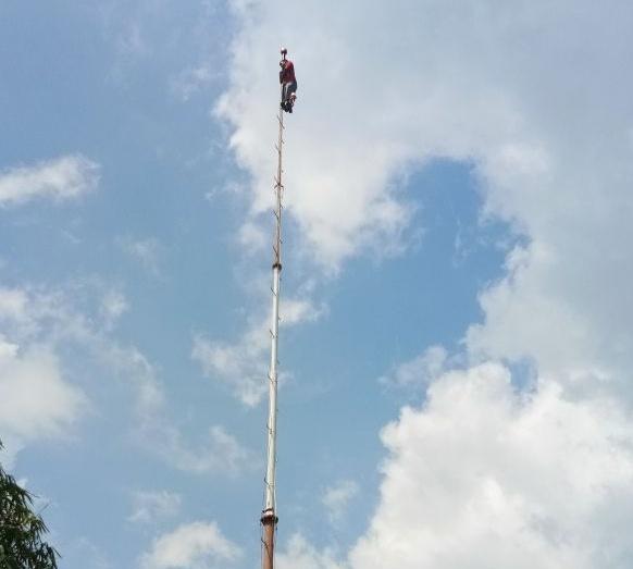 Seorang Pemuda Coba Bunuh Diri dari Atas Menara Bandara Dabo Singkep