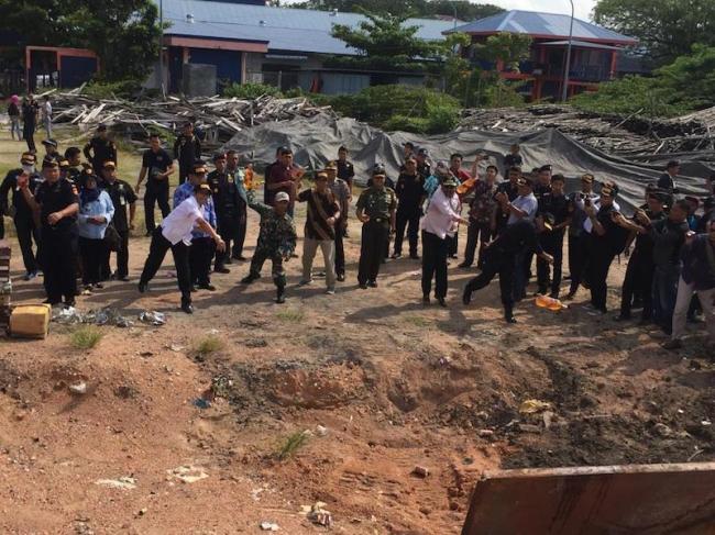 Bea dan Cukai Musnahkan Jutaan Batang Rokok Ilegal