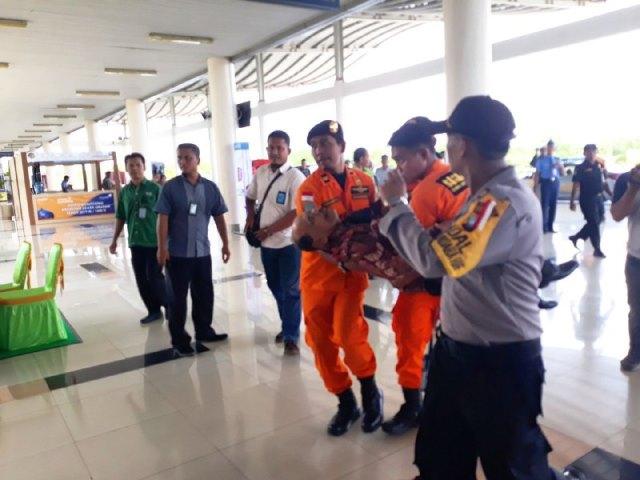 Pria Kejang saat Antre Check-in Hebohkan Bandara RHF Tanjungpinang