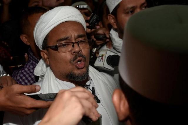 Rizieq Perintahkan Anggota FPI di PBB Mundur Massal
