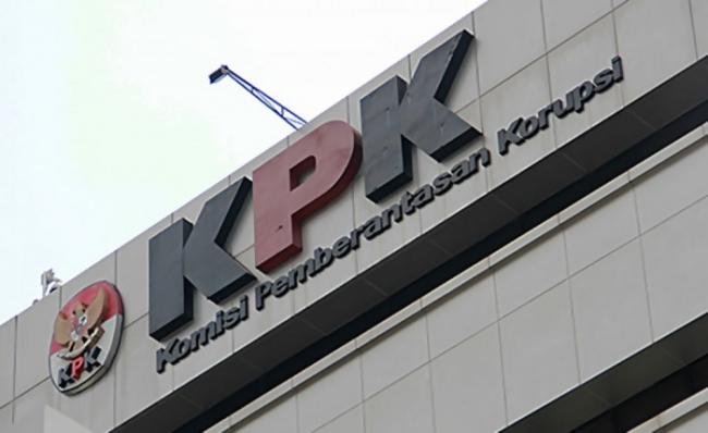 Anggota DPR DYL Menangis saat Ditangkap KPK