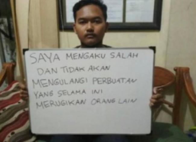 Gilang, Pelaku Fetish Pocong Jarik Ditangkap 