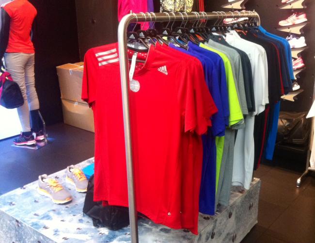 Baju Kaos Adidas Ini Bisa Serap Keringat saat Olahraga