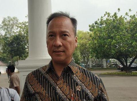 Menperin ke Kemendag: Tutup Izin Impor Cangkul!