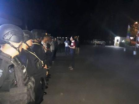 Polisi Panen Senjata Tajam saat Razia Ruli Kampung Aceh