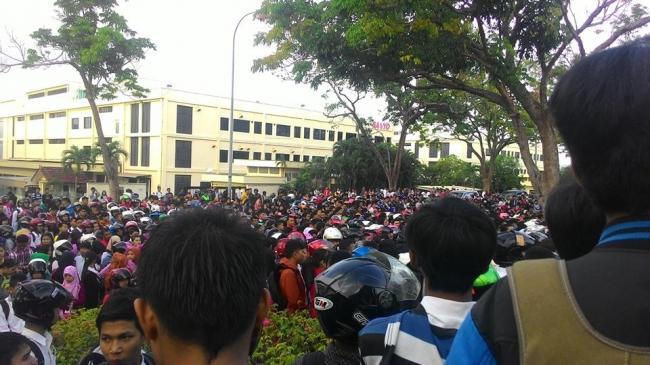 Sumitomo Diserbu Pencari Kerja dari Medan, Padang, dan Pekanbaru