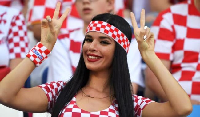 Foto: Suporter Cantik di Piala Dunia 2018, Negara Mana yang Cute?