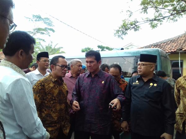 Ditanya soal Rekrutan Ilegal 825 Satpol PP, ini Komentar Asman Abnur