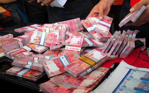 Polisi Bongkar Sindikat Pemalsu Uang dan STNK, Ini Modusnya