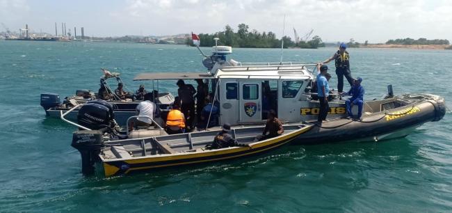 Boat Pancung Muatan Pasir Tenggelam di Tanjung Uncang, Satu Orang Tewas