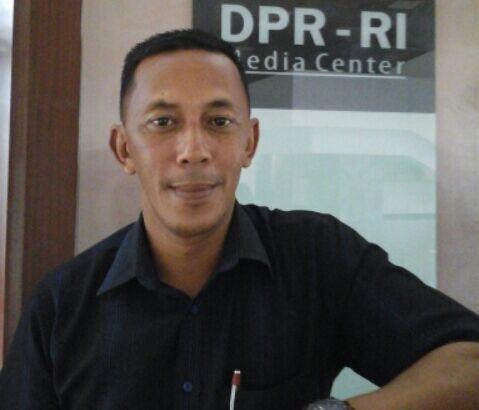 Mantan Ketua LSM BP Migas Natuna Diperiksa Penyidik Hingga Tengah Malam
