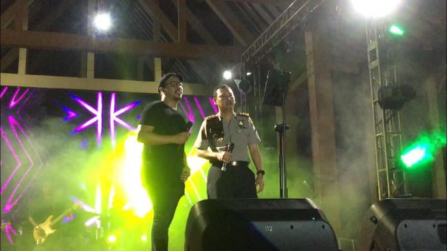 Sammy Simorangkir Sapa Karimun dengan Gelora Asmara