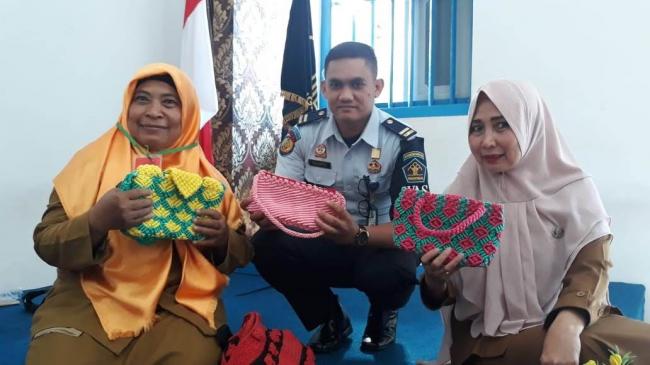 Batik Karya Napi Rutan Tanjungpinang Dipasarkan