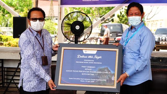 Kantor Perwakilan BI Kepri Sumbang 3 Ribu APD dan Sembako